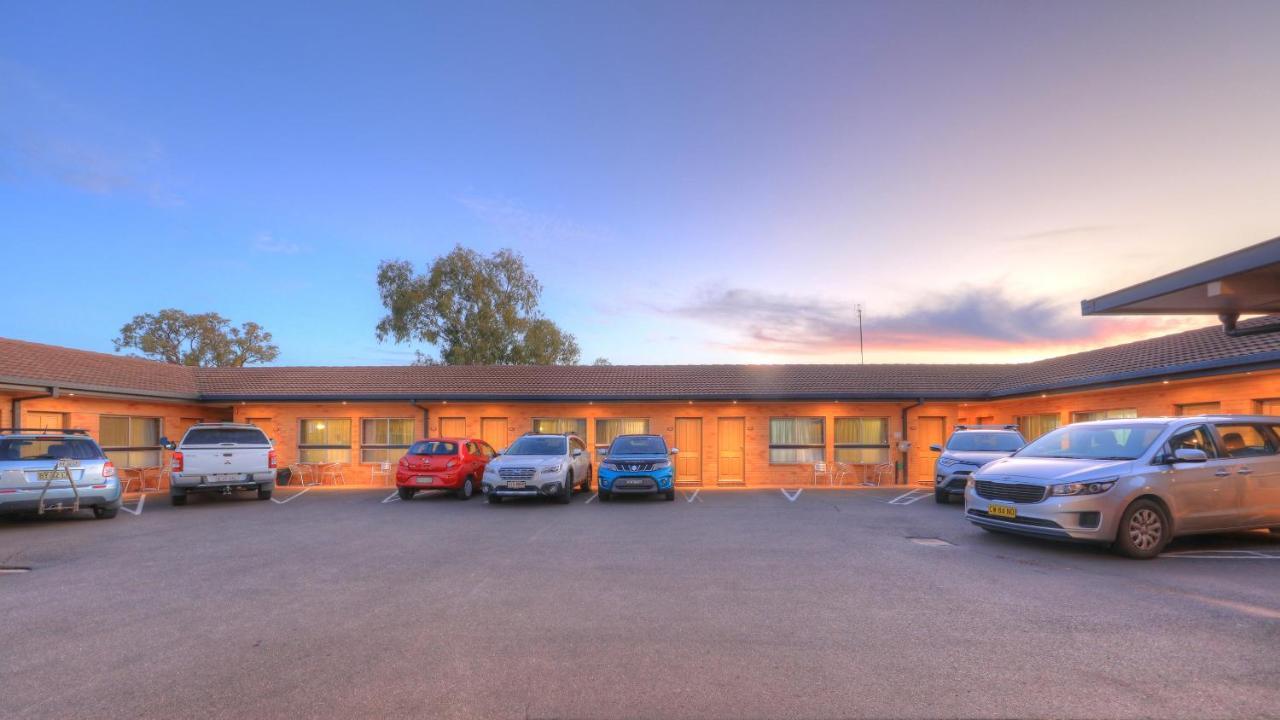 Cousins Motor Inn Inverell Exterior foto